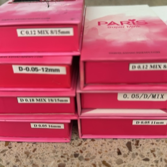 Paris PLA Super Mink Eyelashes clusters Bundle - Picture 6 of 7